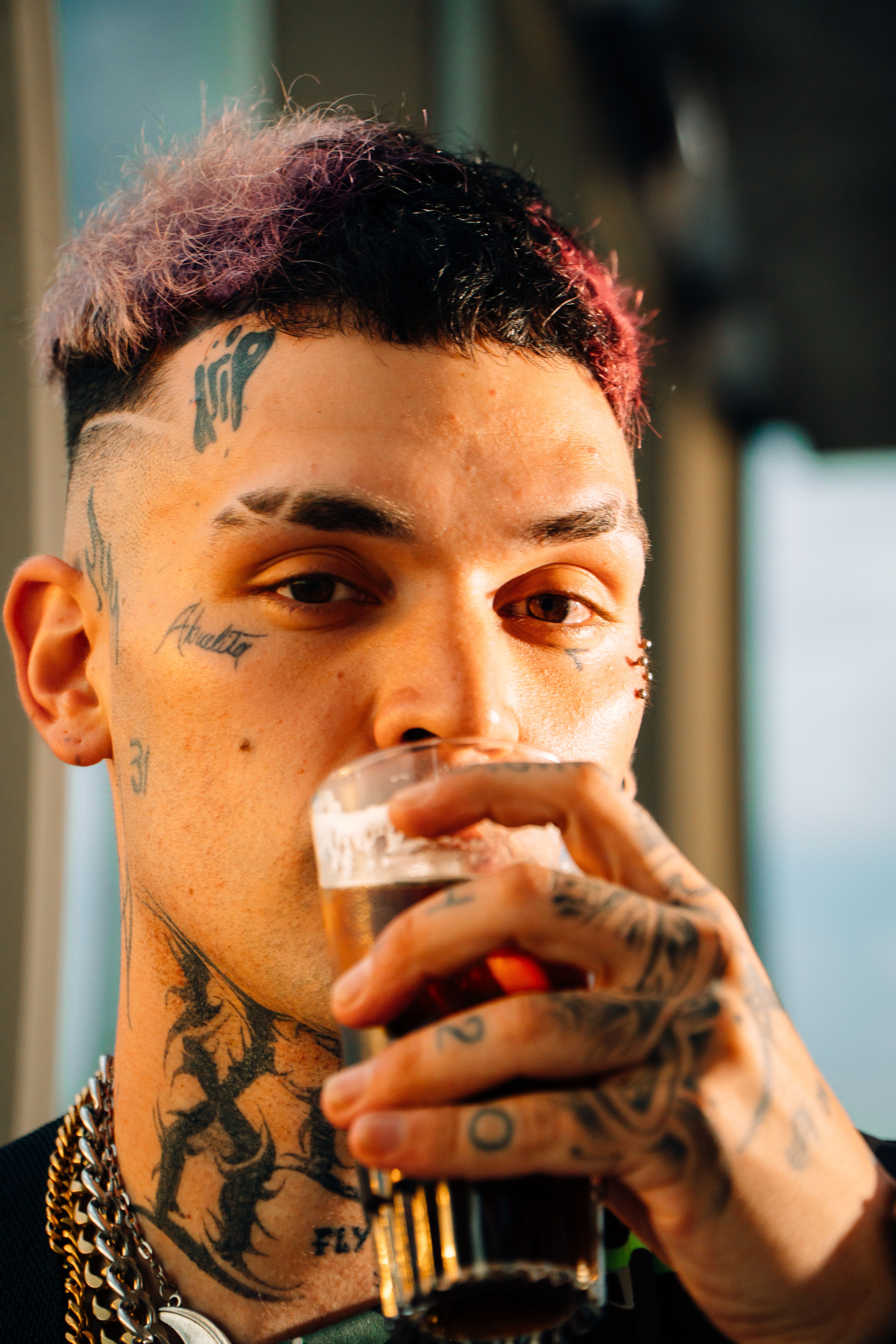 Preparação adequada para sessão de tatuagem, sem álcool no organismo
